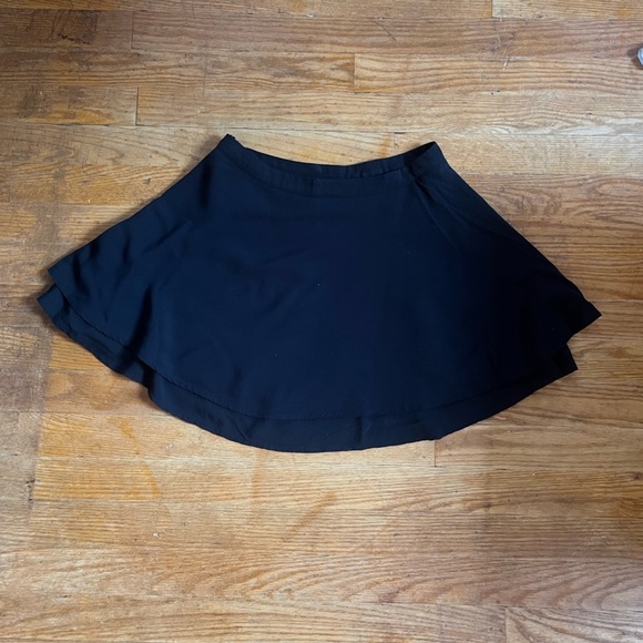 SOLD Nanette Lepore Black Layered Skater Skirt - Picture 1 of 2